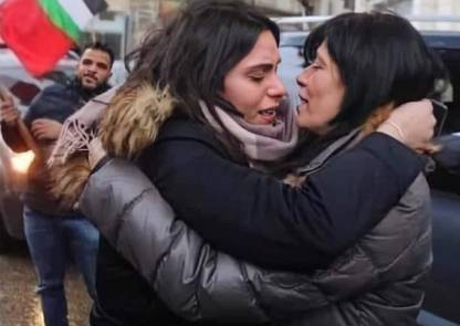 الاحتلال يرفض السماح للأسيرة خالدة جرار توديع جثمان ابنتها سهى